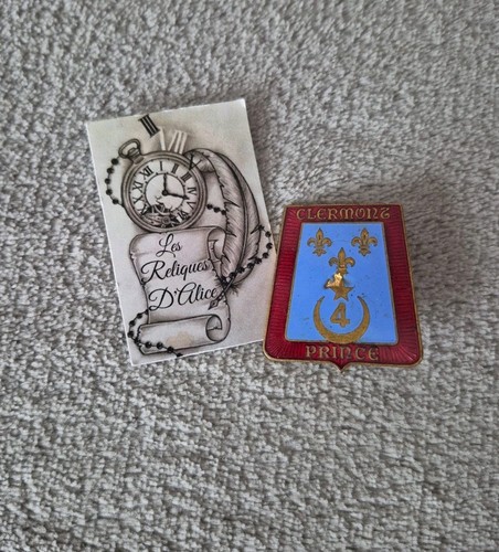 Insigne régiment de - insigne, e